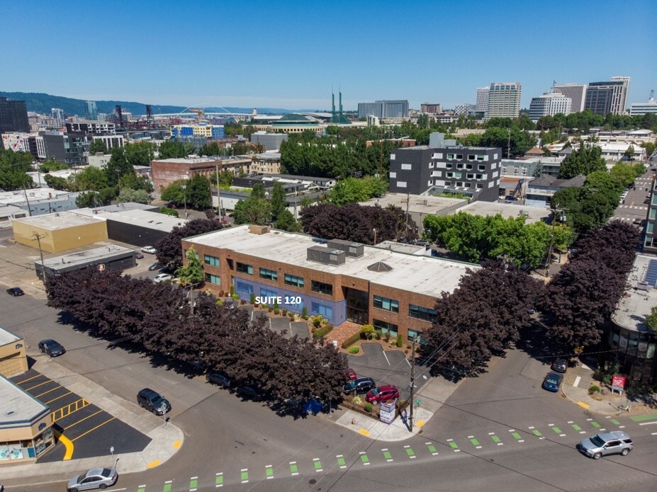 975 SE Sandy Blvd, Portland, OR for lease Interior Photo- Image 1 of 20
