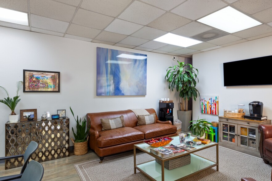 1900 The Exchange SE, Atlanta, GA for lease - Building Photo - Image 3 of 13
