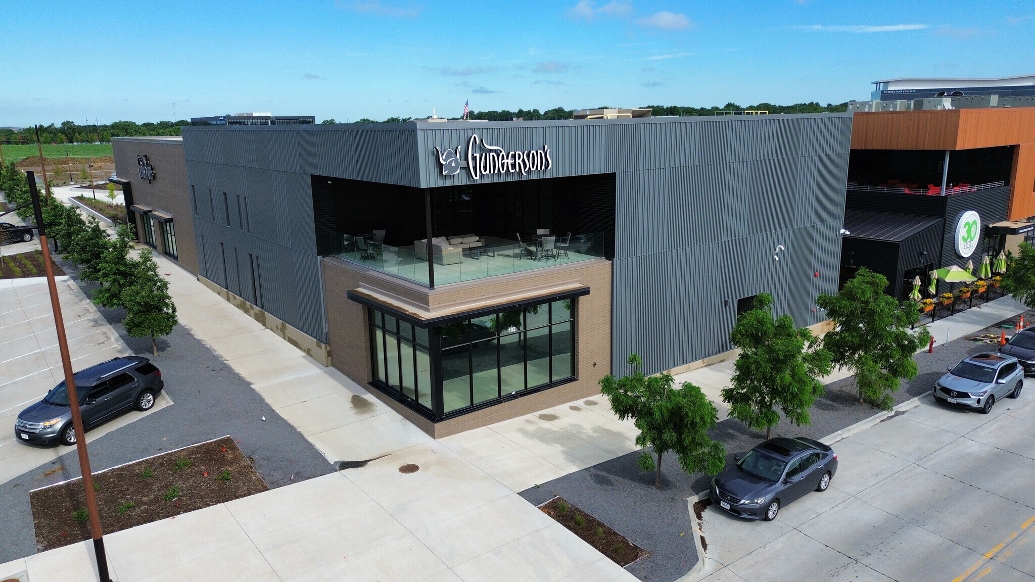 102 N 145th St, Omaha, NE à vendre Photo principale- Image 1 de 11