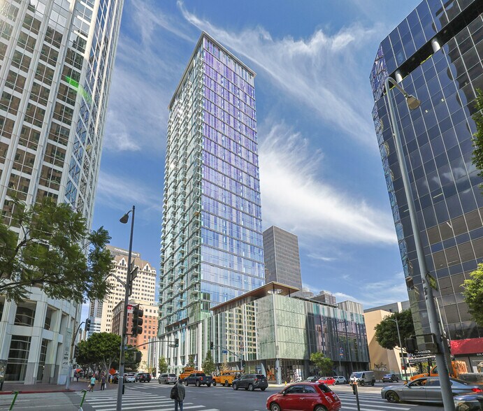 744 S Figueroa St, Los Angeles, CA à louer - Photo du bâtiment - Image 1 de 6