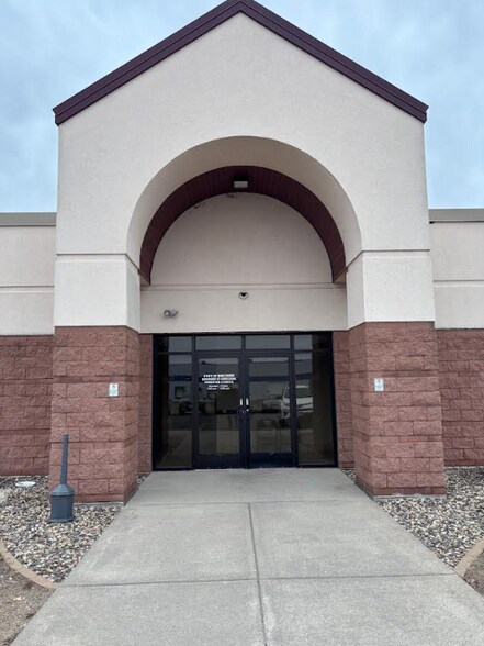 2100 O'Neil Rd, Hudson, WI for lease - Building Photo - Image 2 of 10