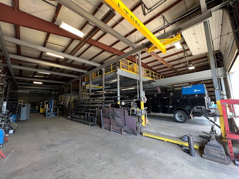 5 W Epler Ave, Indianapolis, IN à vendre - Photo intérieure - Image 3 de 14