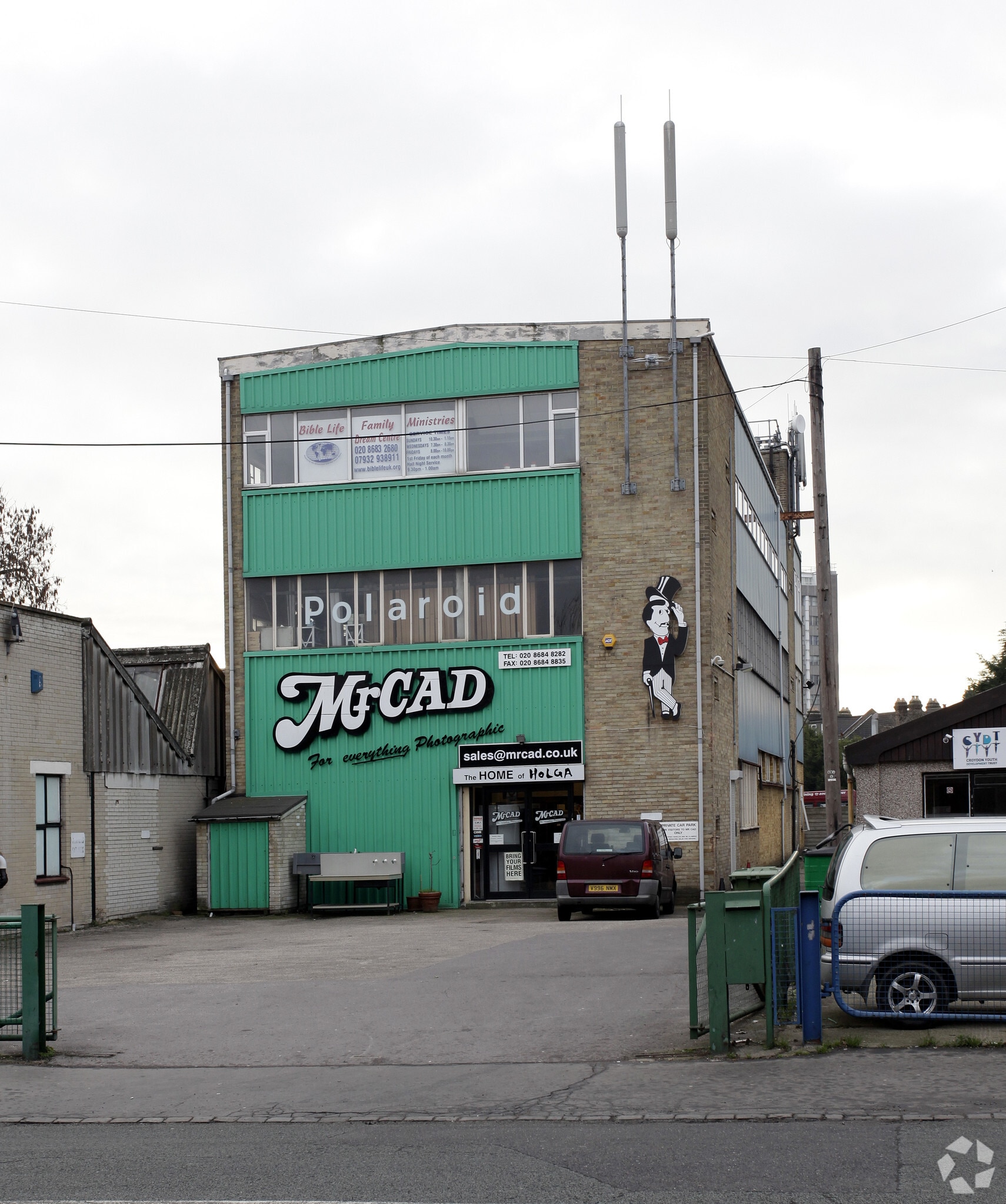 68 Windmill Rd, Croydon for sale Primary Photo- Image 1 of 2