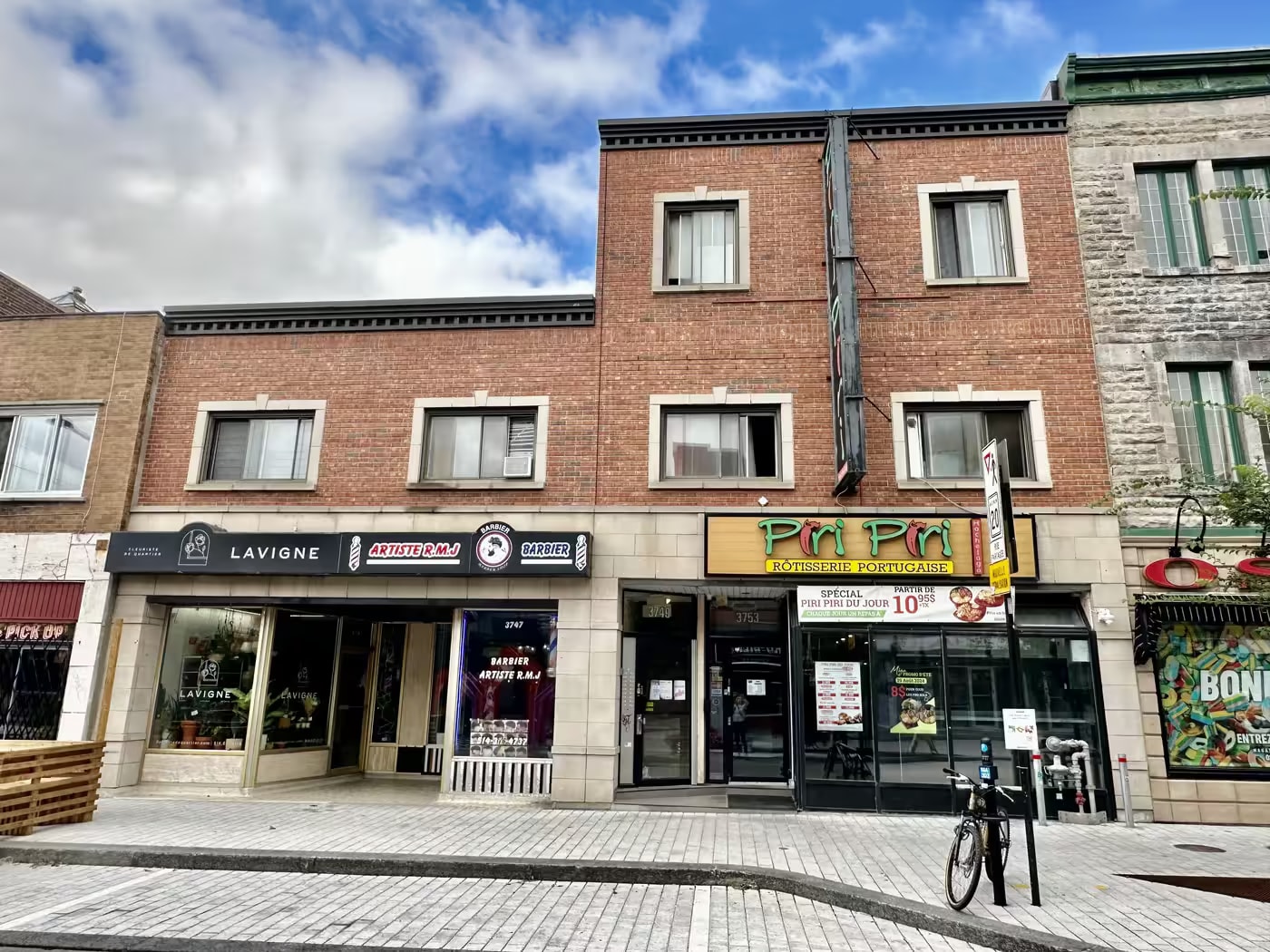 3747-3753 Rue Ontario E, Montréal, QC à vendre Photo principale- Image 1 de 4