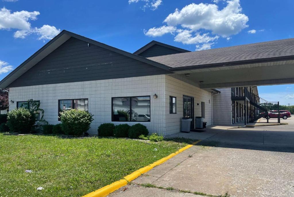 3269 Shepherd of the Hills Expy, Branson, MO for sale Building Photo- Image 1 of 7