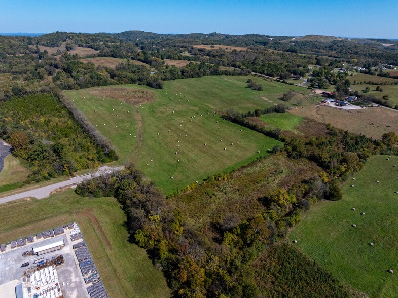 Governors Drive, Lewisburg, TN for sale - Building Photo - Image 2 of 5