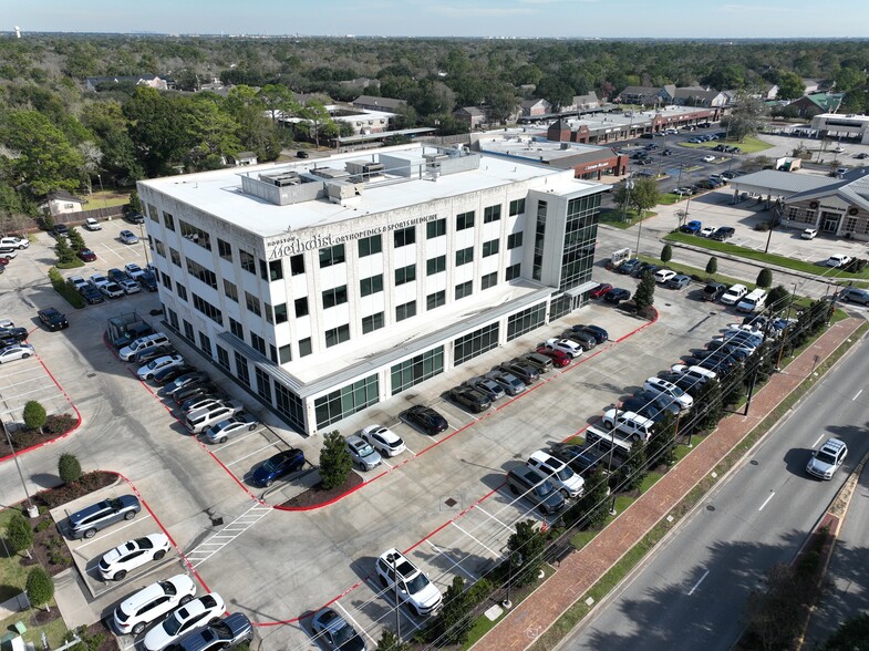 505 S Friendswood Dr, Friendswood, TX à louer - Photo du bâtiment - Image 3 de 12