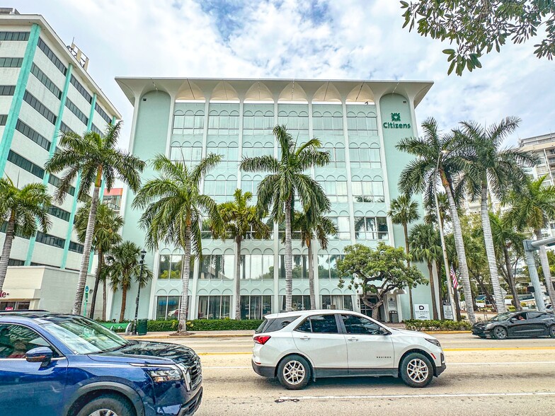 301 Arthur Godfrey Rd, Miami Beach, FL for sale - Building Photo - Image 2 of 11