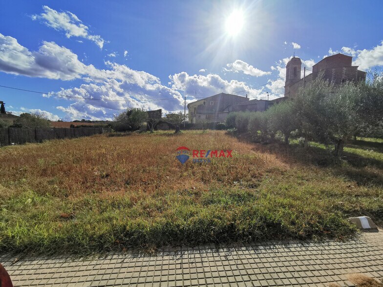 Avinguda Catalunya, 4, Sant Joan de Mollet, Gerona à vendre - Photo du bâtiment - Image 3 de 11