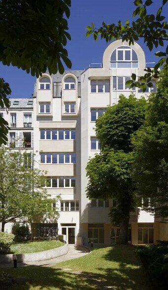 Espace de cotravail dans Paris à louer - Photo du bâtiment - Image 2 de 2