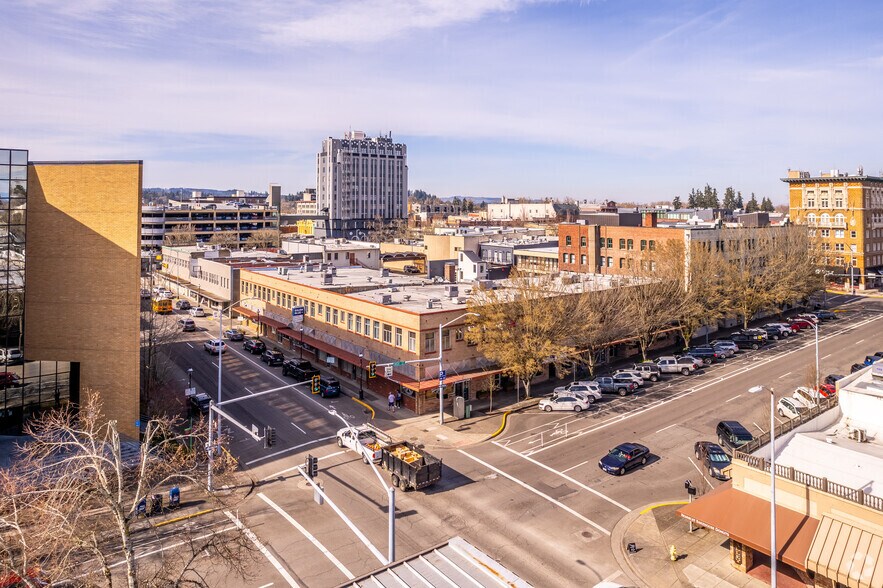 153-191 High St SE, Salem, OR à louer - Aérien - Image 2 de 13