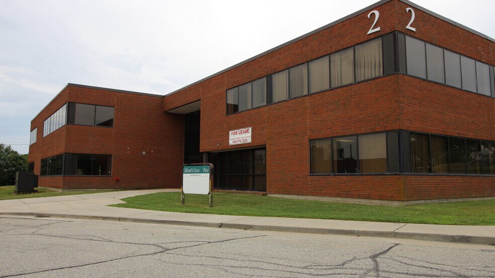 2 Shaws Cv, New London, CT for sale - Building Photo - Image 2 of 51