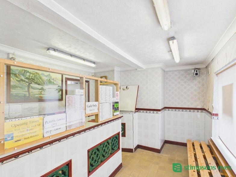 58-58A High St, Clapham for sale - Building Photo - Image 2 of 5