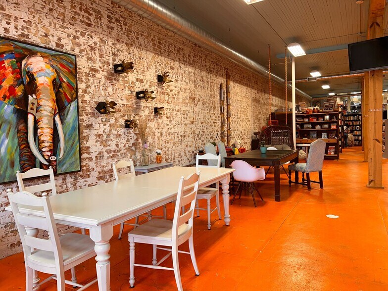 346 S Worth St, Burlington, NC à vendre - Photo du bâtiment - Image 2 de 17