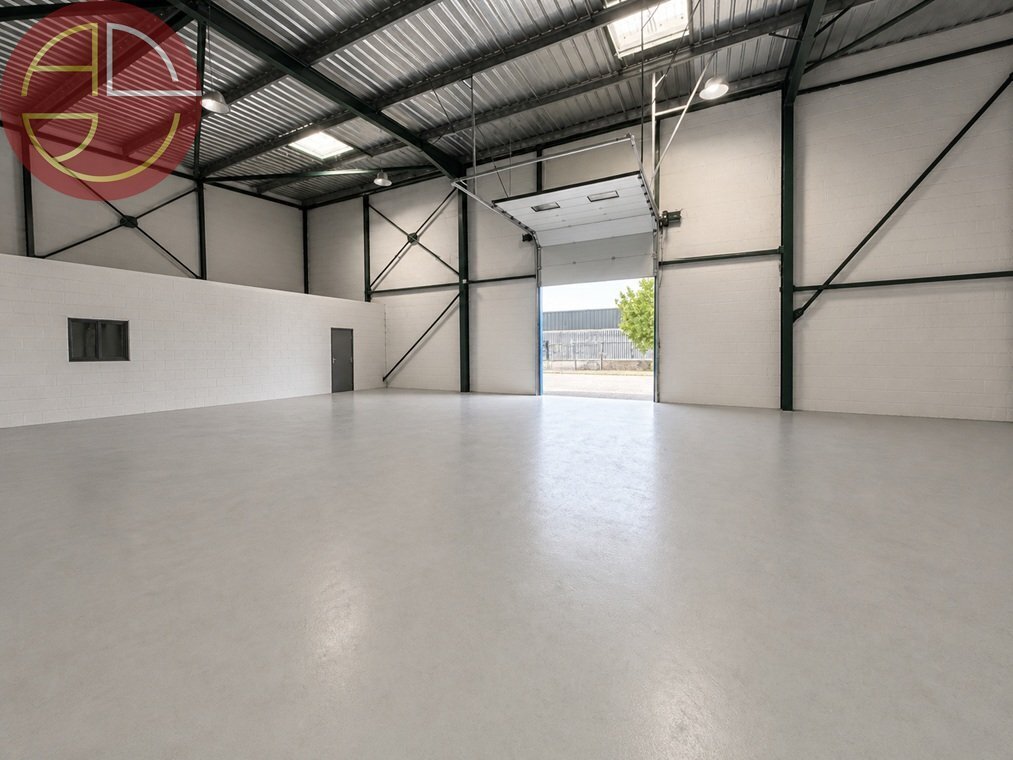 Industrial in Plaisance-du-Touch for lease Interior Photo- Image 1 of 6