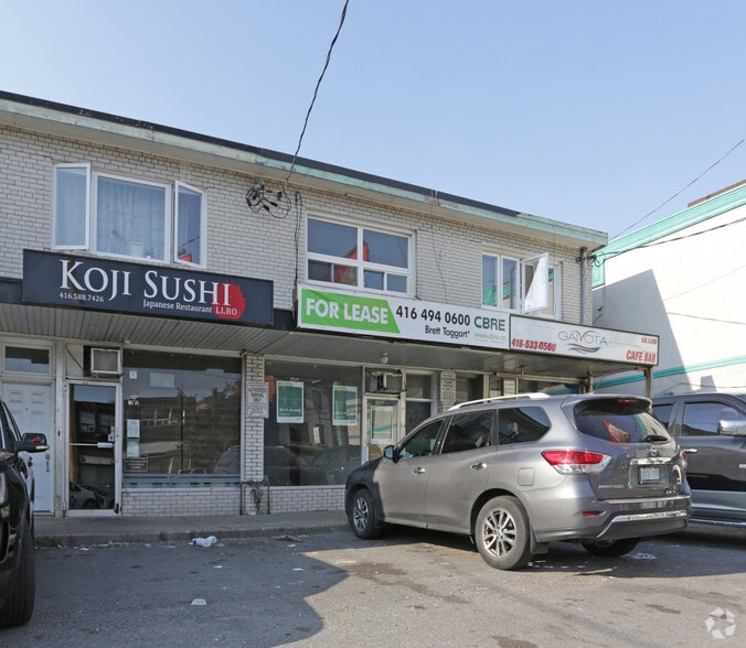 1543-1557 Dupont St, Toronto, ON à louer - Photo du bâtiment - Image 3 de 4