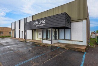 Plus de détails pour 33 W King St, Rhinelander, WI - Commerce de détail à vendre