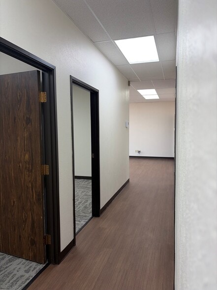 2100 Exchange Dr, Arlington, TX for lease - Interior Photo - Image 3 of 8