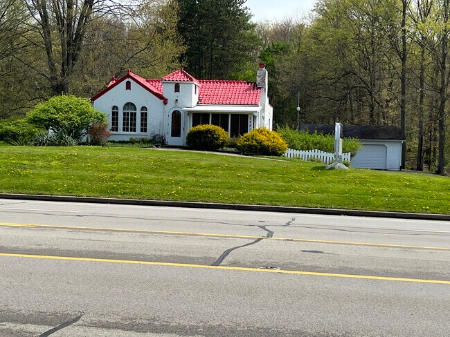 More details for 2341 S Hermitage Rd, Hermitage, PA - Retail for Sale