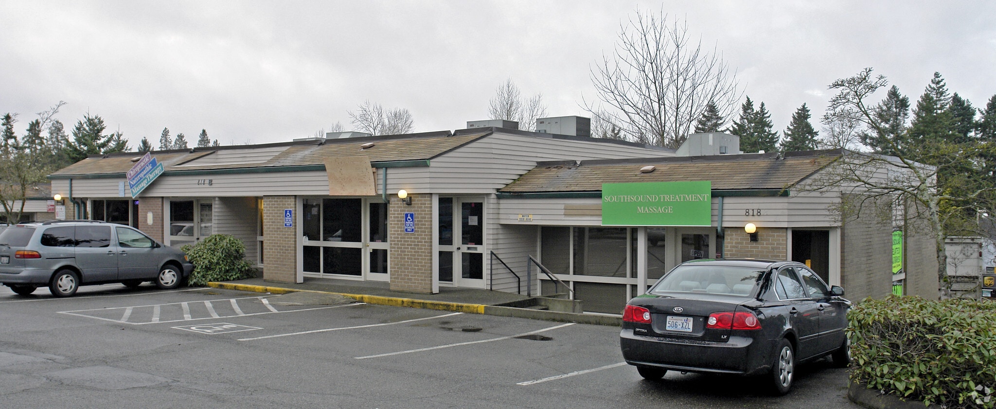 818 39th Ave SW, Puyallup, WA for sale Primary Photo- Image 1 of 8