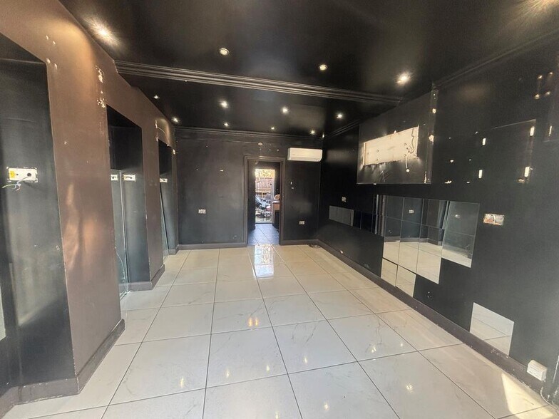 39-41 Camberwell New Rd, Londres à louer - Photo du bâtiment - Image 3 de 4