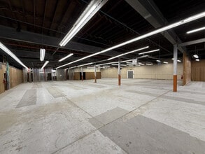 650 Huyler St, South Hackensack, NJ for lease Interior Photo- Image 2 of 4