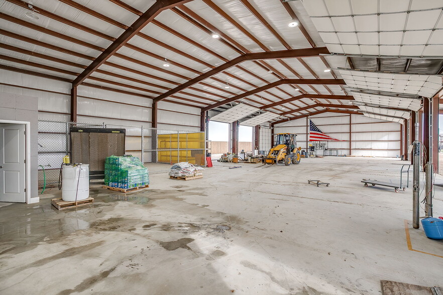 1650 Staree Ln, Saginaw, TX for sale - Building Photo - Image 3 of 30