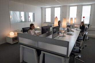 Montpellier Dr, Cheltenham à louer Photo intérieure- Image 2 de 5