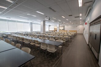 2505 Boul Laurier, Québec, QC à louer Photo intérieure- Image 2 de 3