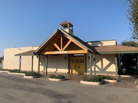 6101 Knudsen Dr, Bakersfield CA - Motel