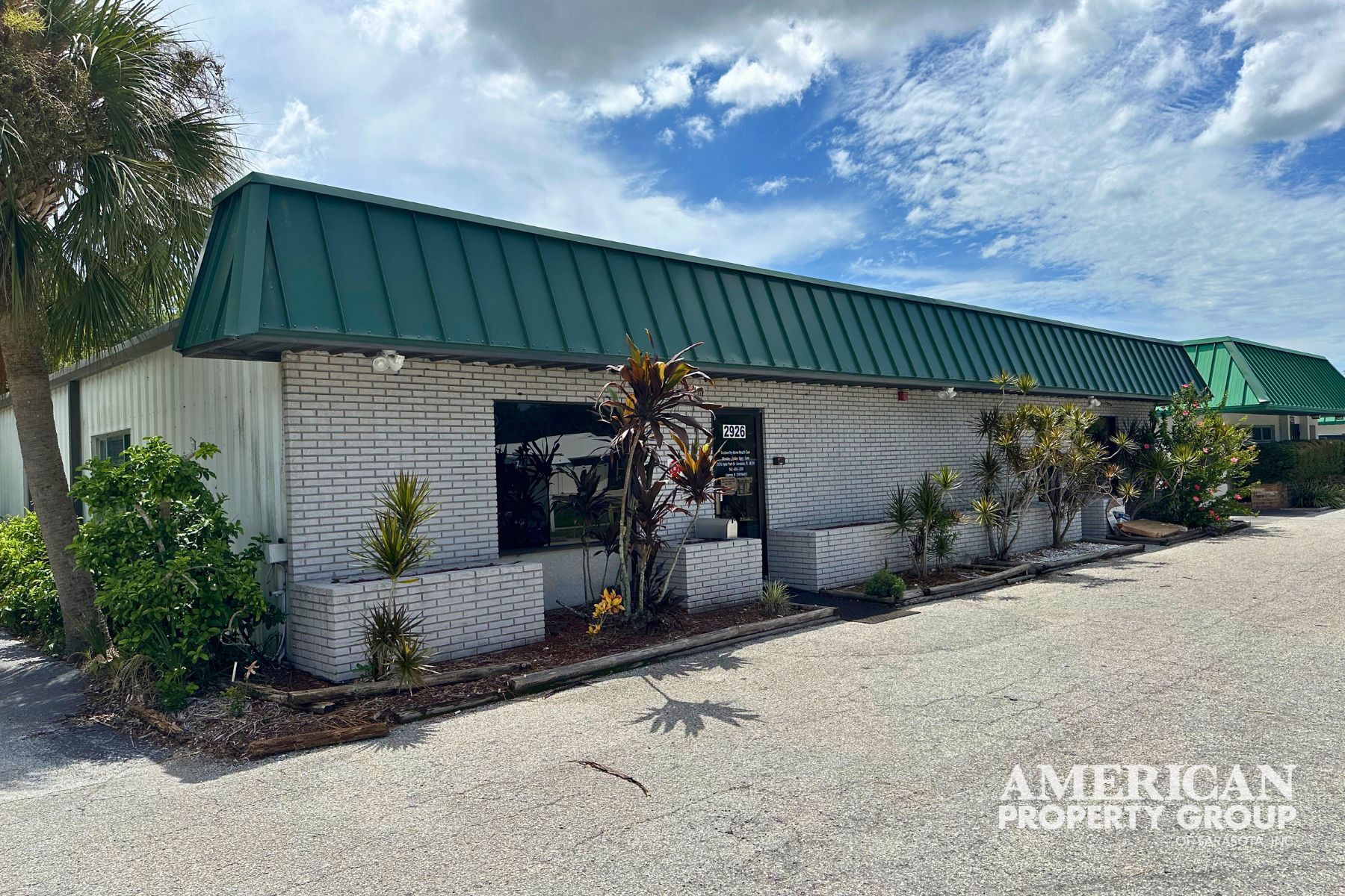 2924-2926 Hyde Park St, Sarasota, FL for lease Building Photo- Image 1 of 11