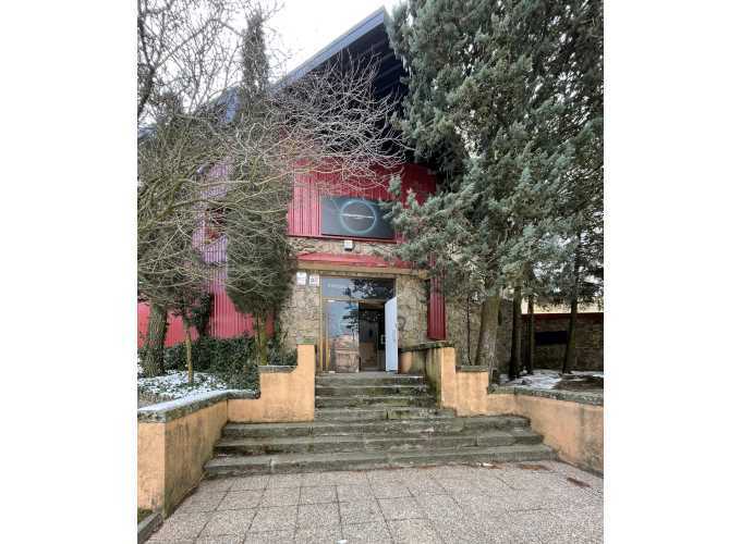 Retail in El Espinar, Segovia for lease Primary Photo- Image 1 of 19