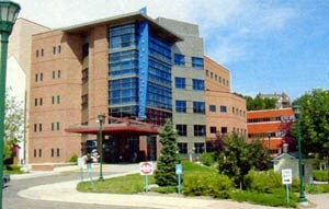 347 Smith Ave N, Saint Paul, MN à louer - Photo du bâtiment - Image 2 de 2