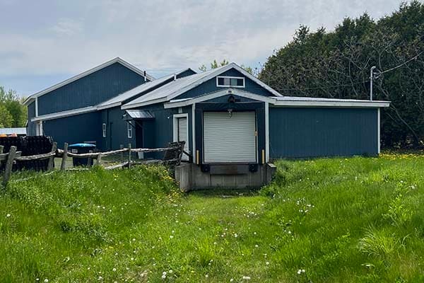 43 Pearl St, Grand Isle, VT à vendre - Photo du bâtiment - Image 2 de 12