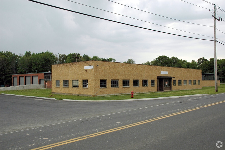 368-392 Highland Ave Ext, Middletown, NY for lease - Building Photo - Image 1 of 16
