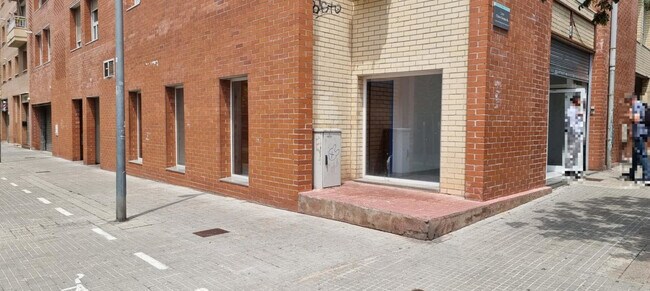 More details for Carrer d'Esteve Terrades Illa, 34, Granollers - Retail for Lease