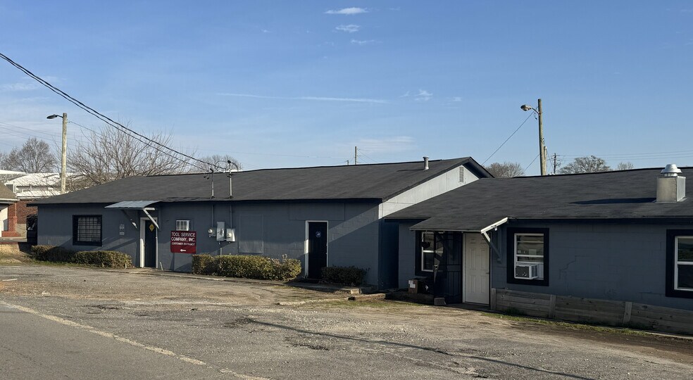 185 Loudermilk NW Dr, Marietta, GA à vendre - Photo du bâtiment - Image 2 de 5