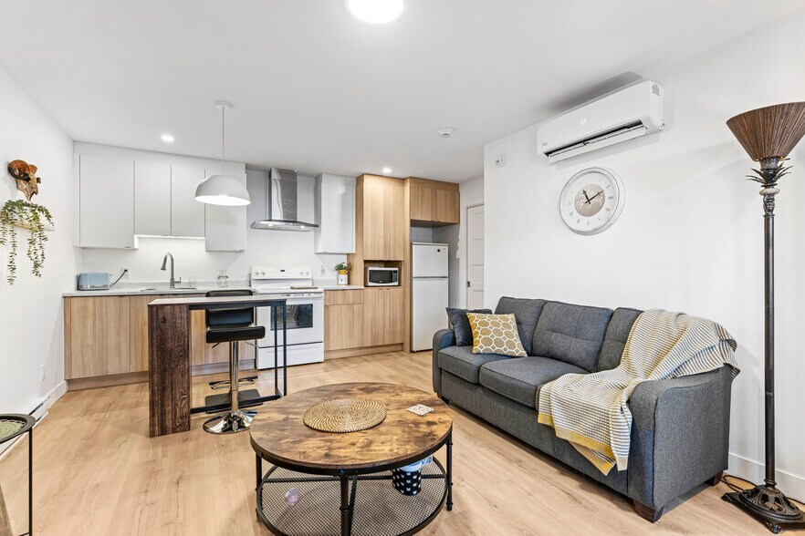 365 Rue Adams E, Richmond, QC à vendre - Photo du bâtiment - Image 3 de 32