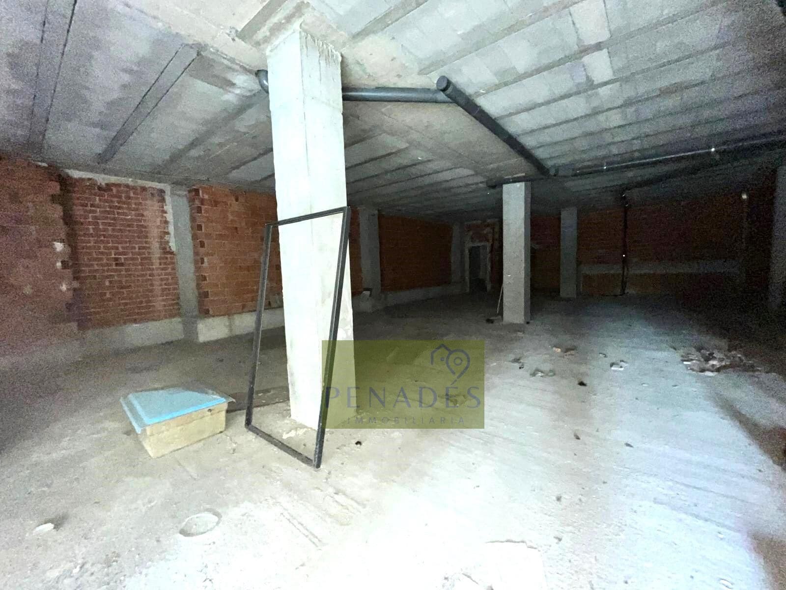 Retail in Ontinyent, Valencia for sale Interior Photo- Image 1 of 4