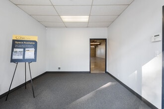 4002-4014 148th Ave NE, Redmond, WA for lease Interior Photo- Image 2 of 19