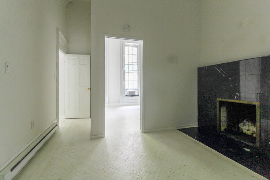 114 E 37th St, New York, NY à vendre - Photo intérieure - Image 2 de 28