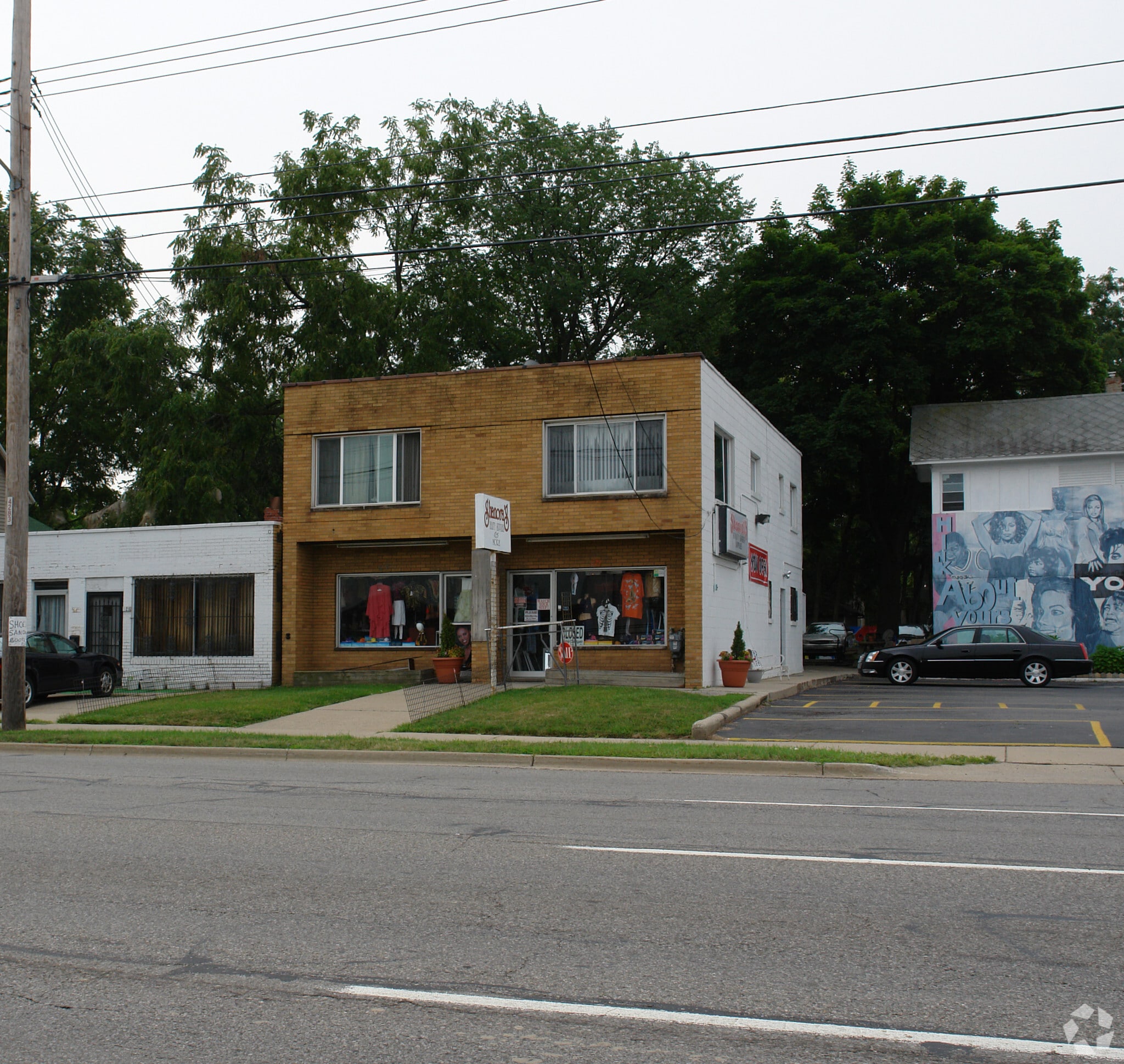 827 W Saginaw St, Lansing, MI à vendre Photo principale- Image 1 de 3