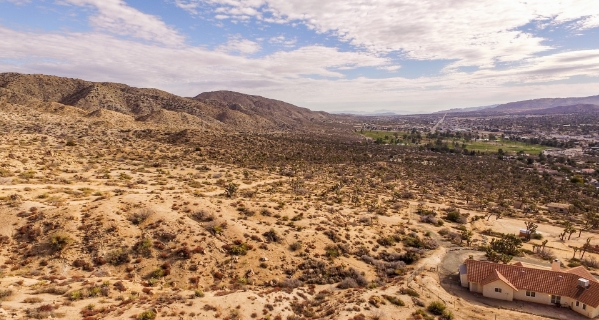 Fairway Dr, Yucca Valley, CA à vendre - Photo du bâtiment - Image 1 de 1