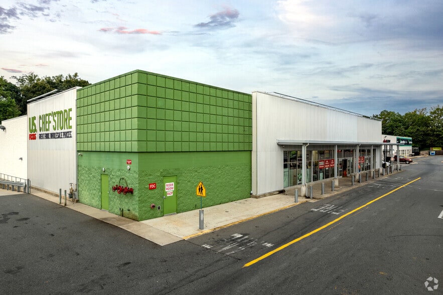 3122 Eastway Dr, Charlotte, NC for lease - Building Photo - Image 2 of 7