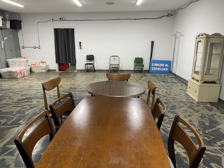 110 Wyoming Ave, Las Vegas, NV for lease - Building Photo - Image 3 of 4
