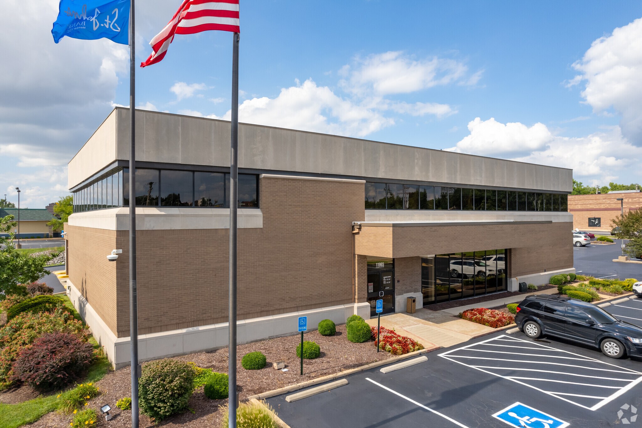 11965 St. Charles Rock Rd, Bridgeton, MO for lease Primary Photo- Image 1 of 7