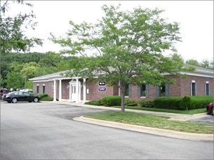 4005 Glass Rd NE, Cedar Rapids, IA for lease - Building Photo - Image 2 of 6