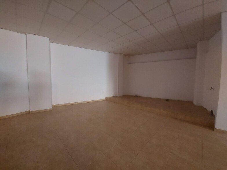 Retail in El Ejido, Almería for lease - Building Photo - Image 3 of 8