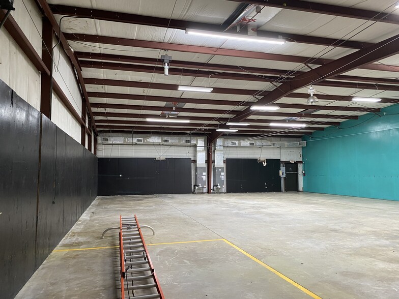 735 Industry Rd, Longwood, FL for lease - Interior Photo - Image 3 of 7