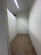 68945 Vista Chino, Cathedral City, CA for lease Interior Photo- Image 2 of 2